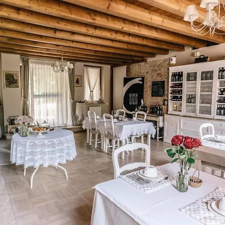 - Relais De Charme La Caminella