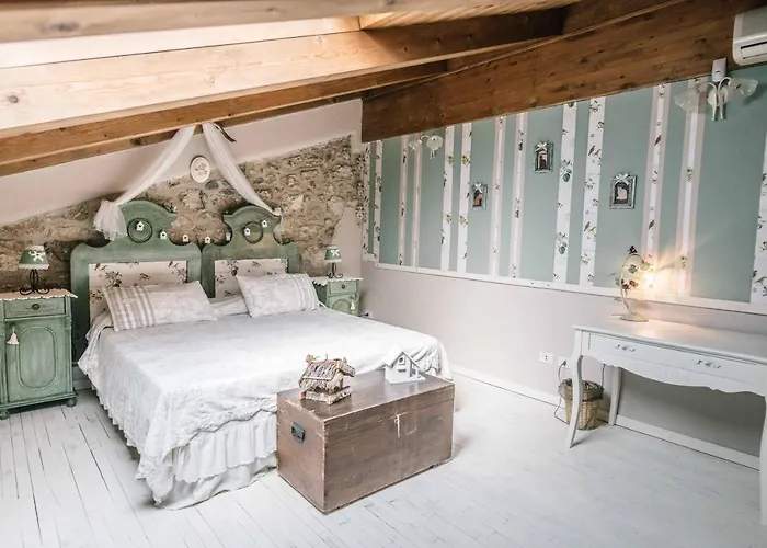 - Relais De Charme La Caminella