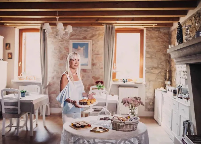 - Relais De Charme La Caminella