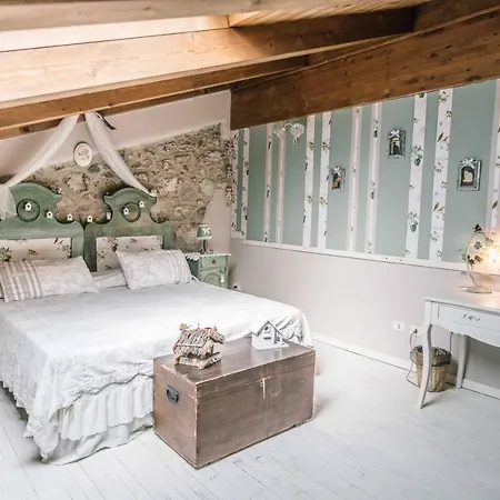 - Relais De Charme La Caminella