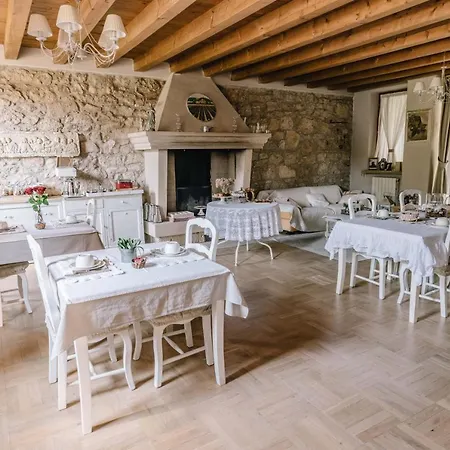 - Relais De Charme La Caminella B&B *